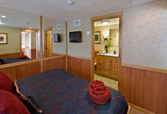 commodore suite